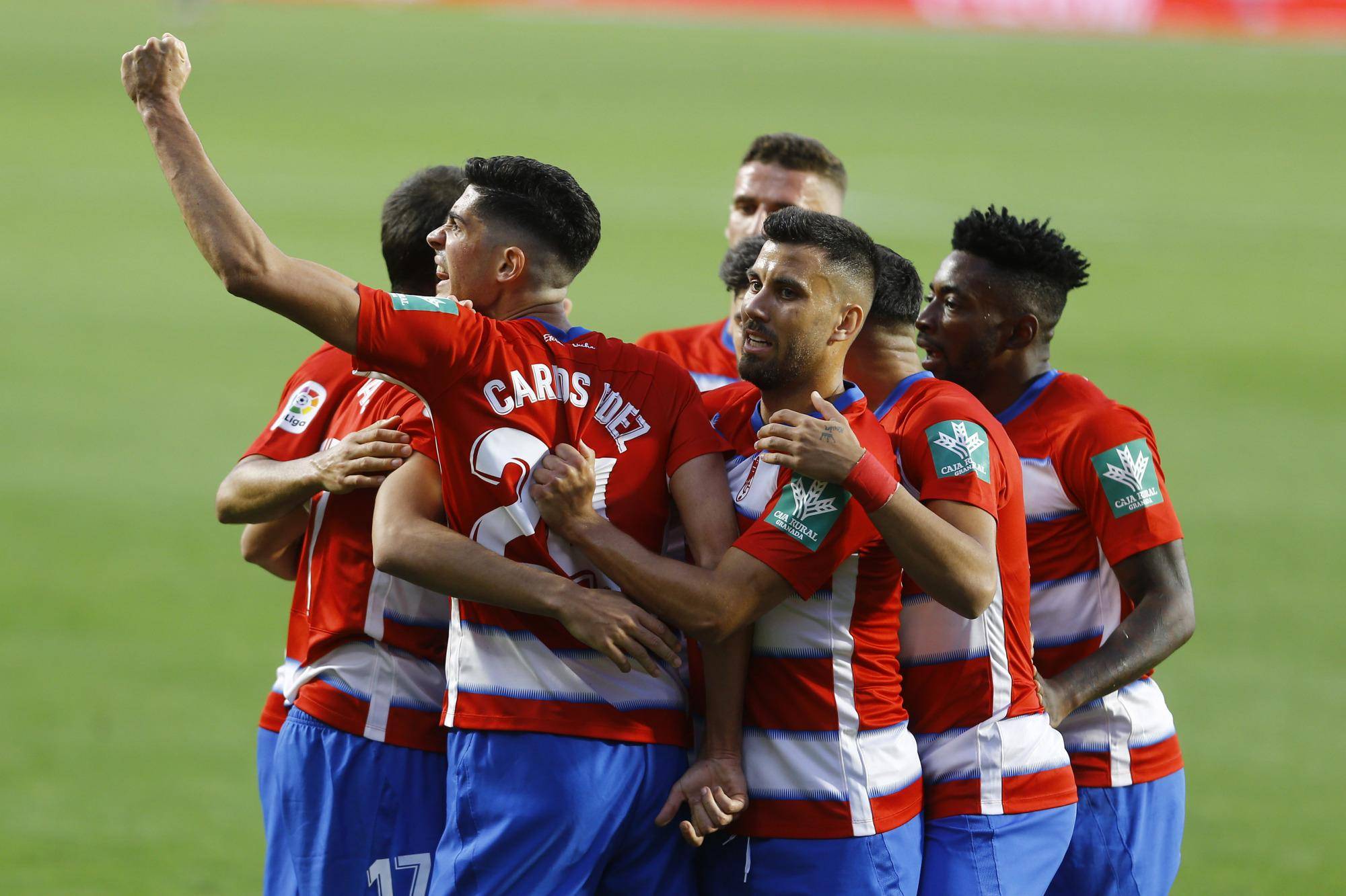 aoa体育娱乐-巴萨主场守擒，领锋略胜一筹(巴萨主场守擒,领锋略胜一筹的球员)