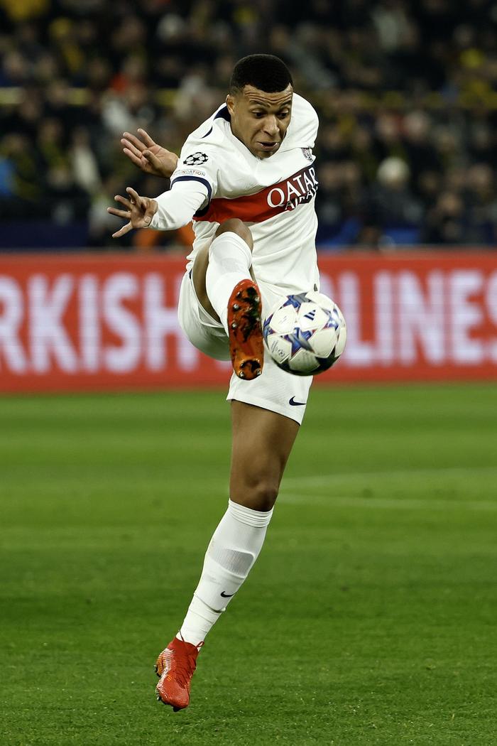 aoa体育活动-巴黎圣日耳曼队近期表现亮眼(巴黎圣日耳曼2021首发11人)