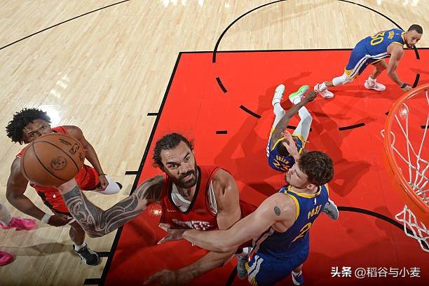 aoa体育教练-包含内线压制对手，创造多次二次进攻机会！的词条