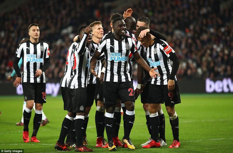 aoa体育课程-包含斯旺西客场告捷，迎来新赛季首胜的词条