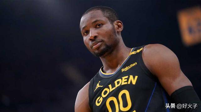 aoa体育培训-青岛黄海队基石球员受伤缺席接下来的赛季