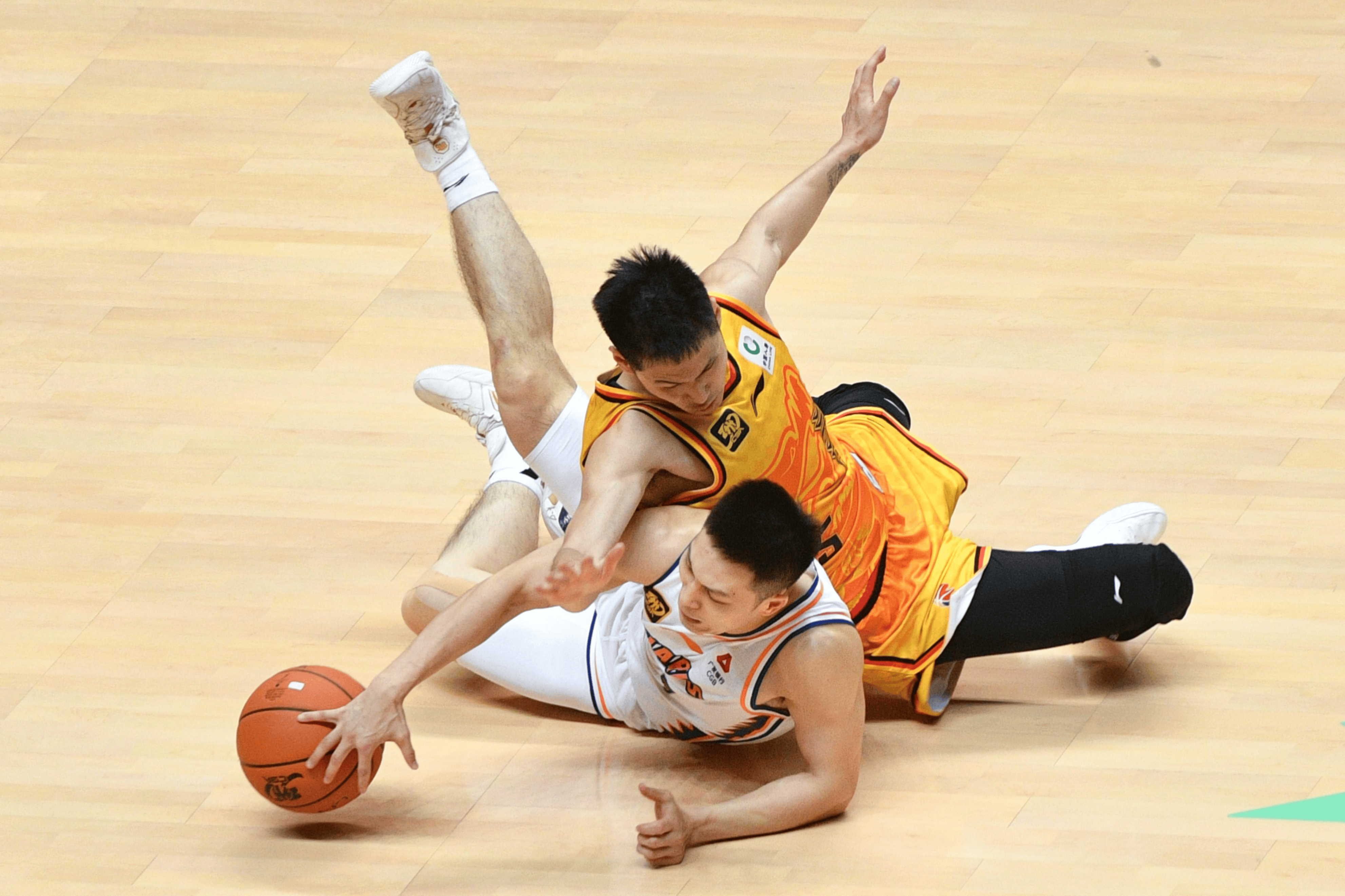 包含新疆主场大胜,排名升至积分榜第二的词条 包含新疆主场大胜,排名升至积分榜第二的词条