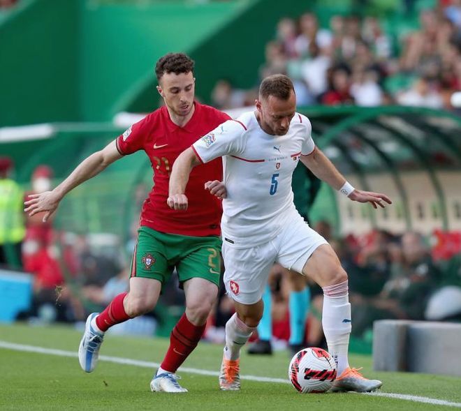 关于摩尔多瓦在欧预赛中不敌奥地利遭遇挫败的信息 关于摩尔多瓦在欧预赛中不敌奥地利遭遇挫败的信息