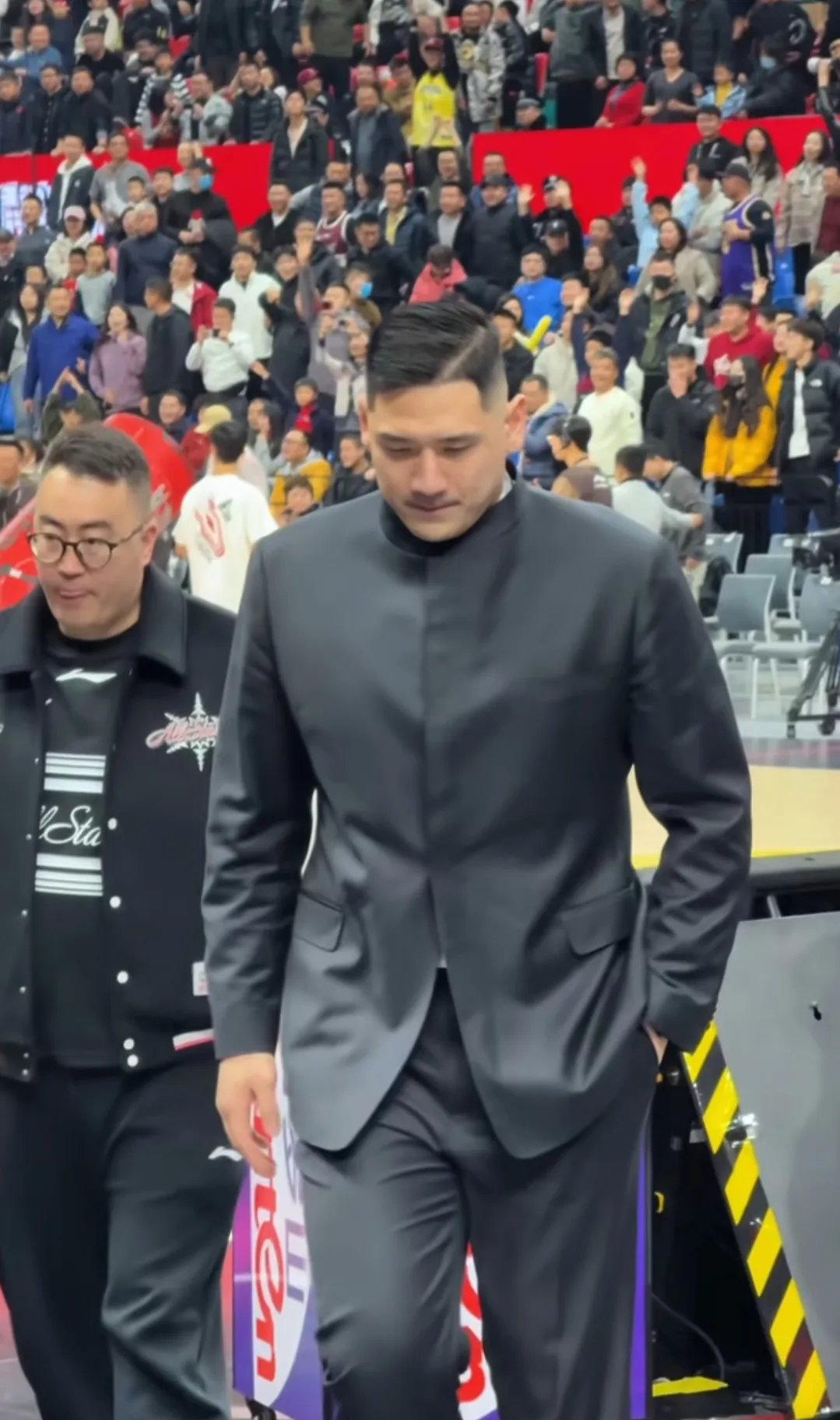 吉林球员展现犀利一击,领跑比赛 吉林球员展现犀利一击,领跑比赛