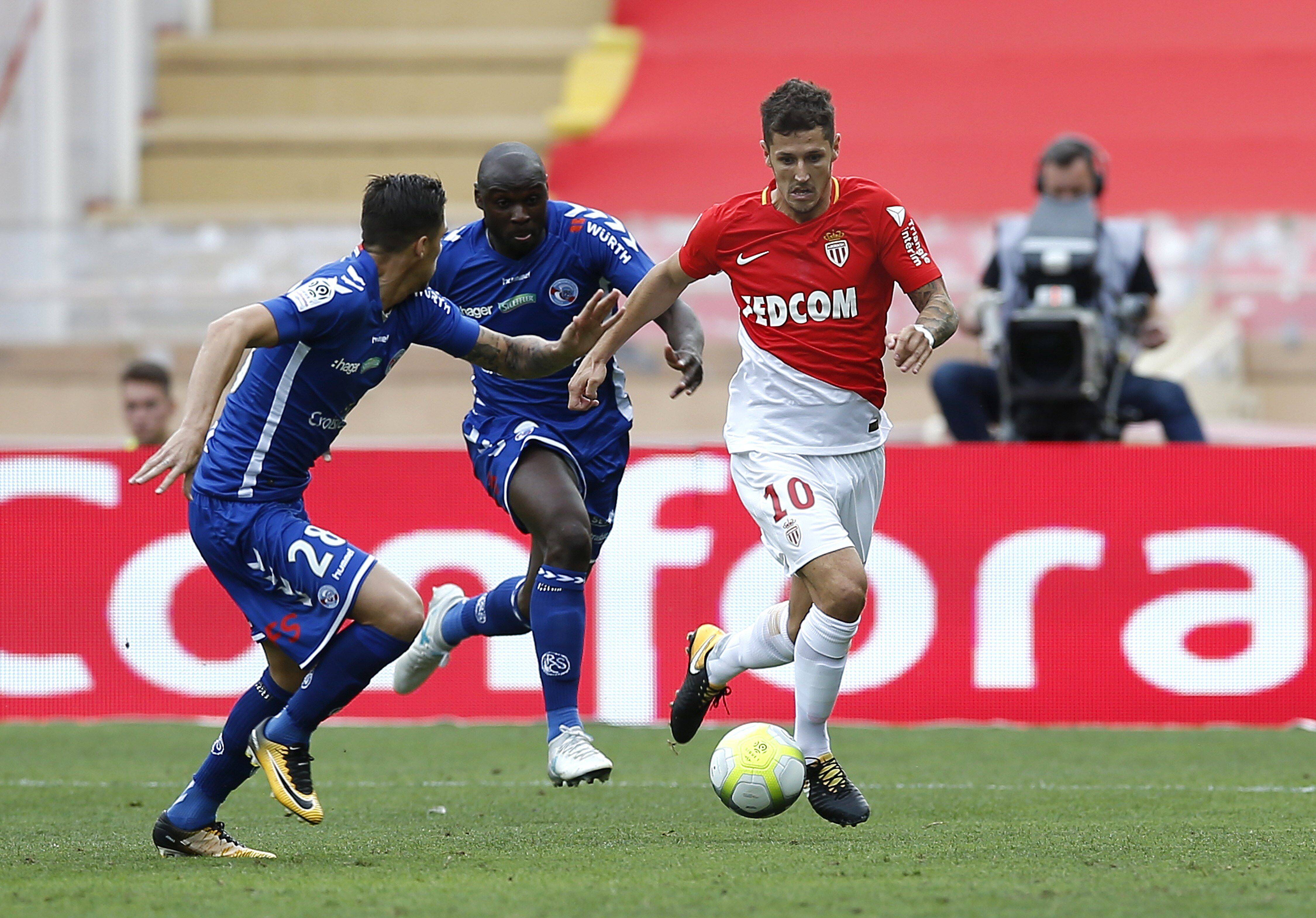 aoa体育馆-斯洛文尼亚足球队在国际比赛中表现出色