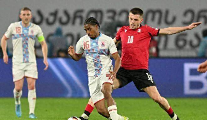 卢森堡队轻松取胜,顺利进级 卢森堡队轻松取胜,顺利进级