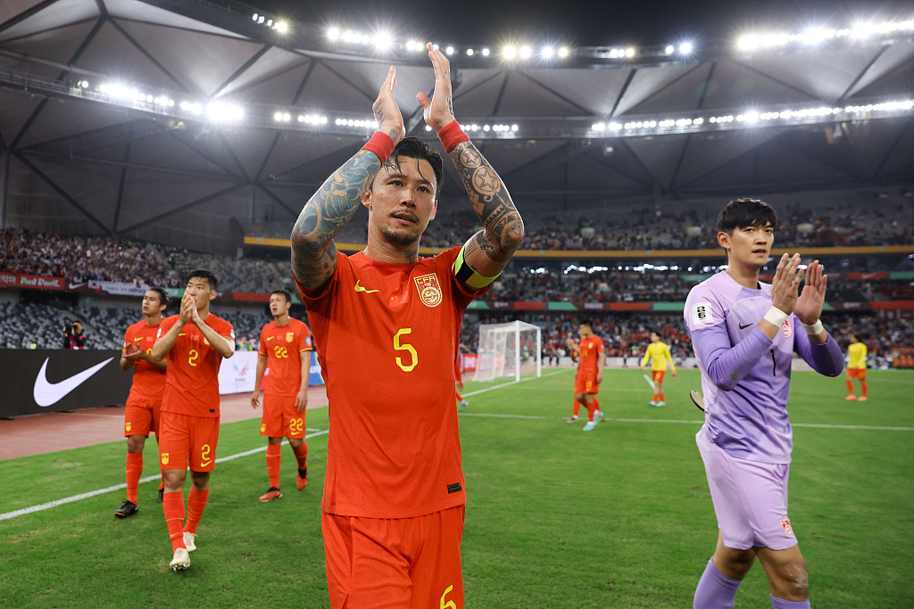 亚洲杯赛场技术领先，比赛节奏快速激烈拼抢的简单介绍