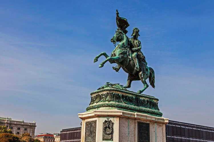 包含奥地利维也纳一胜难求，淘汰赛风雨归来难预料的词条